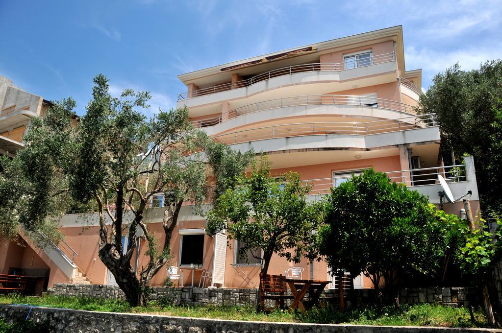 Nikic Apartments Ülgün Dış mekan fotoğraf