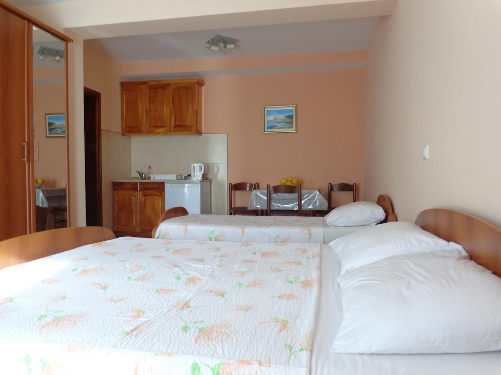 Nikic Apartments Ülgün Oda fotoğraf
