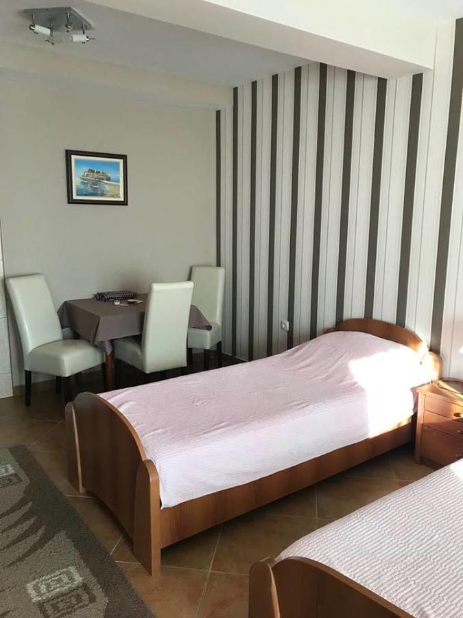 Nikic Apartments Ülgün Dış mekan fotoğraf